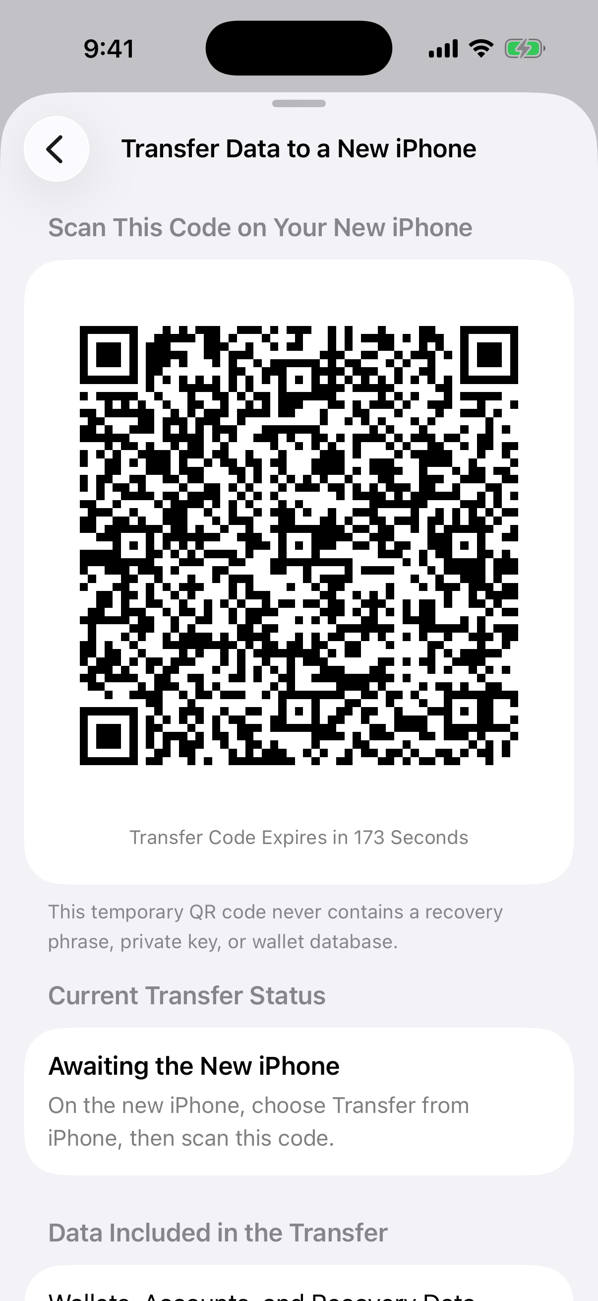Oath displaying a temporary direct-transfer QR code and awaiting the new iPhone